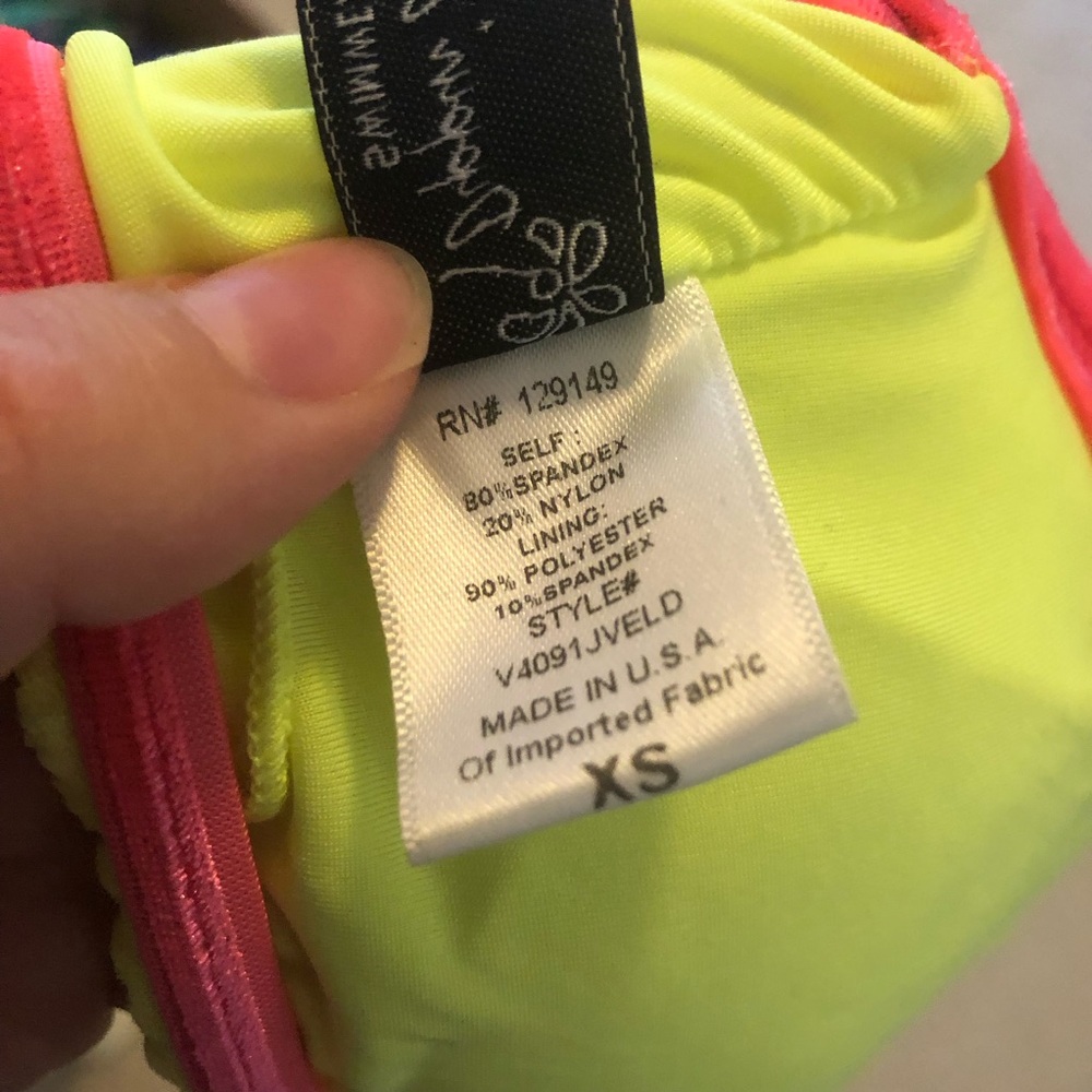 Revibe by Dippin’ Daisies bandeau encore strapless neon bikini top ribbed - Picture 4 of 5